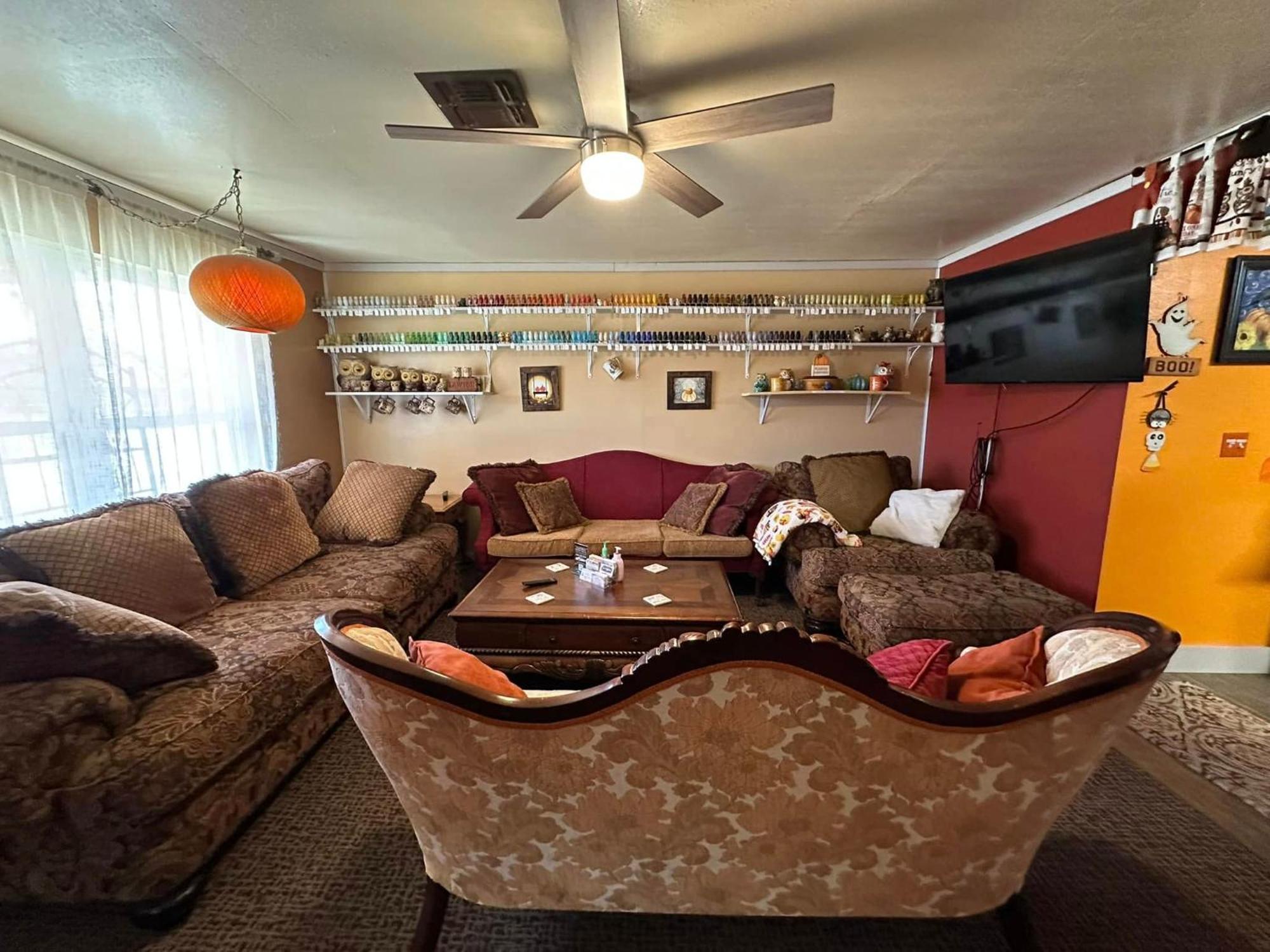Ez 1 Mile To Fort Sill! Pumpkin Cottage Sleeps 9, Grills, Firepit, Laundry لوتون المظهر الخارجي الصورة